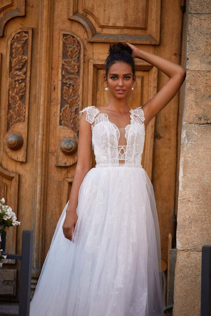 DORIAN WEDDING DRESS from Boho-luxe Bride Collection | Shop Affordable Bridal Wear at JO MÂLIN ATELIER
www.jomalin.com