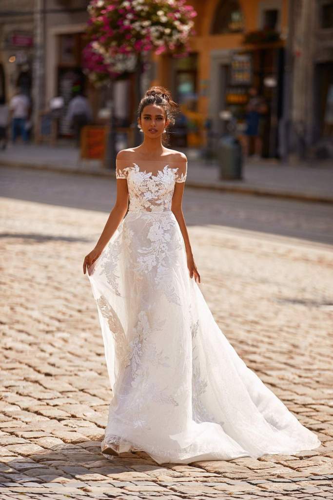 SHAYLINE WEDDING DRESS from Boho-luxe Bride Collection | Shop Affordable Bridal Wear at JO MÂLIN ATELIER
www.jomalin.com